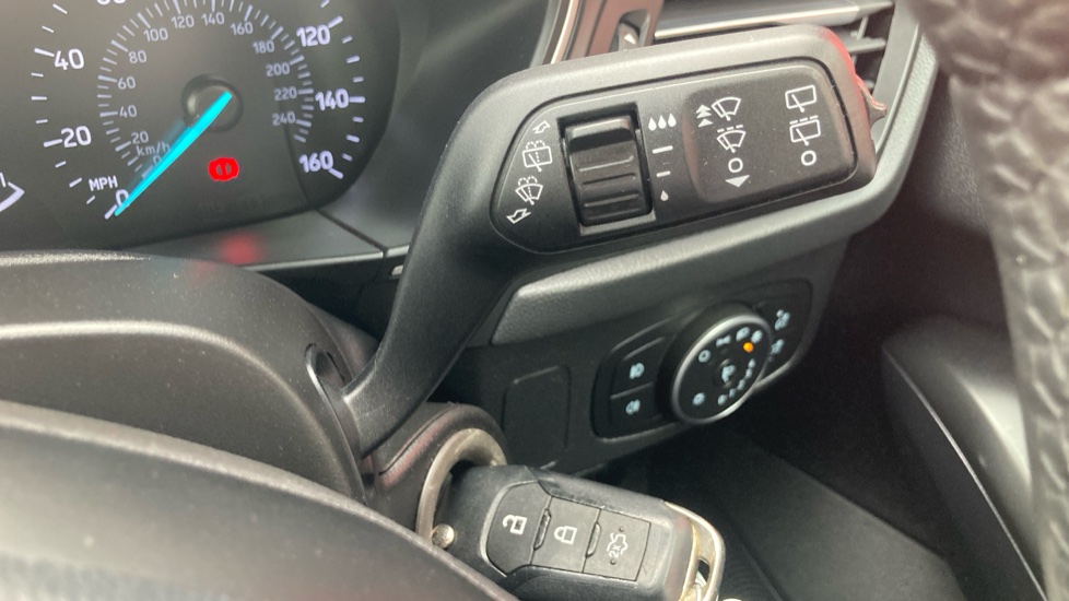 Ford Focus 1.0 EcoBoost 125 Zetec 5dr Petrol Hatchback - Image 24