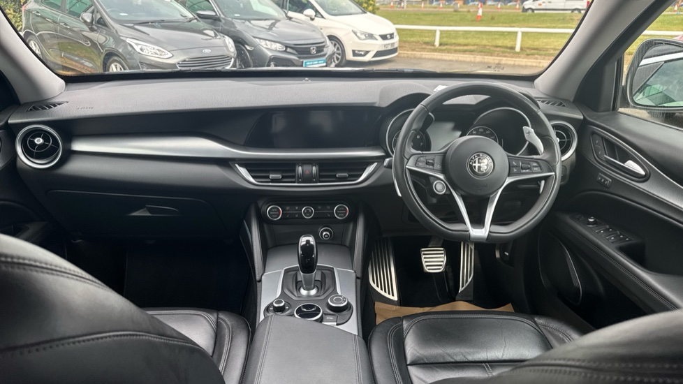Alfa Romeo Stelvio 2.0 Turbo 280 Speciale 5dr Auto Petrol Estate - Image 10