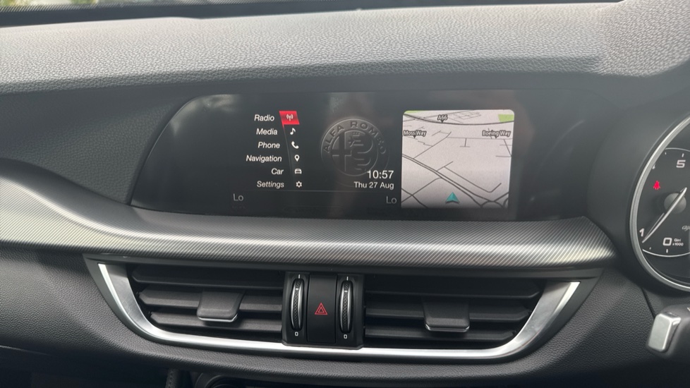 Alfa Romeo Stelvio 2.0 Turbo 280 Speciale 5dr Auto Petrol Estate - Image 12