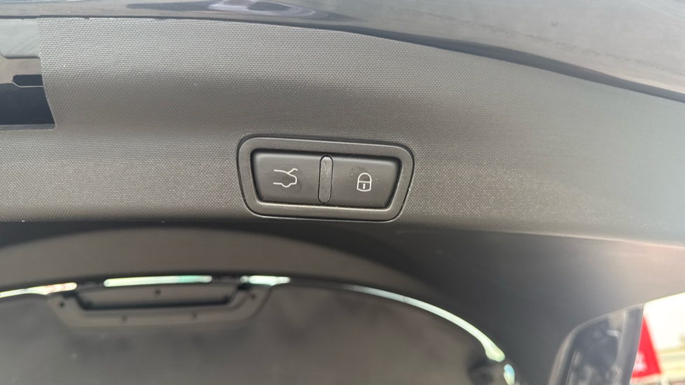 Alfa Romeo Stelvio 2.0 Turbo 280 Speciale 5dr Auto Petrol Estate - Image 21