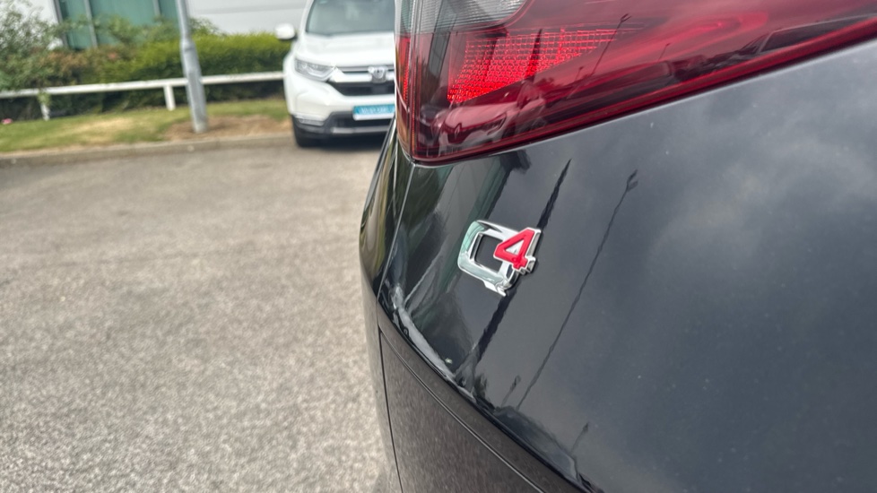 Alfa Romeo Stelvio 2.0 Turbo 280 Speciale 5dr Auto Petrol Estate - Image 25