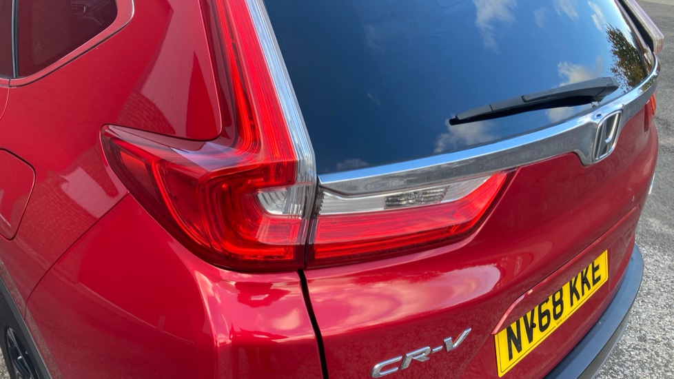 Honda CR-V 1.5 VTEC Turbo SR 5dr CVT Petrol Estate - Image 39