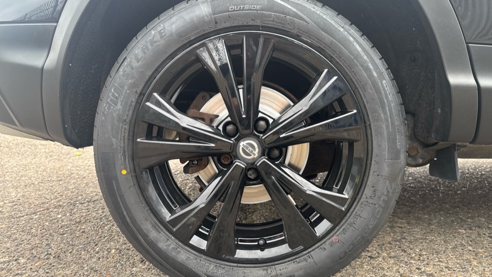 Nissan Qashqai 1.2 DiG-T N-Connecta 5dr Petrol Hatchback - Image 7