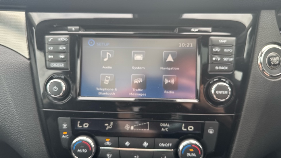 Nissan Qashqai 1.2 DiG-T N-Connecta 5dr Petrol Hatchback - Image 40