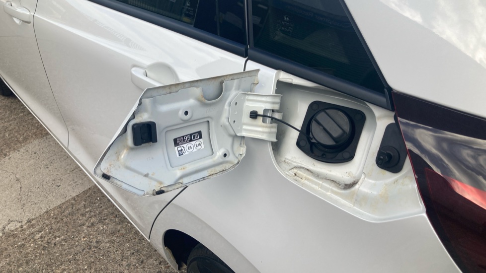 Honda Jazz 1.5 i-MMD Hybrid SE 5dr eCVT Hybrid Hatchback - Image 13