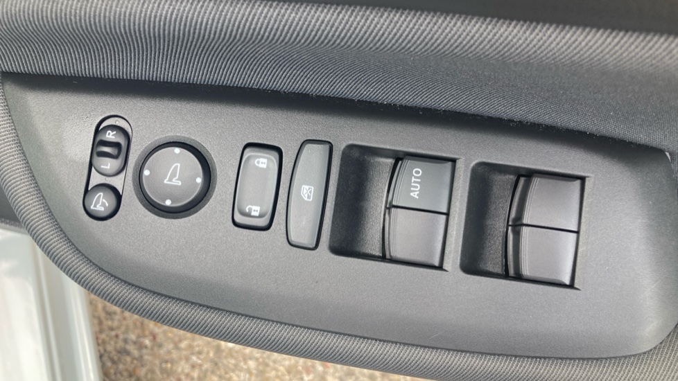 Honda Jazz 1.5 i-MMD Hybrid Elegance 5dr eCVT Hybrid Hatchback - Image 28