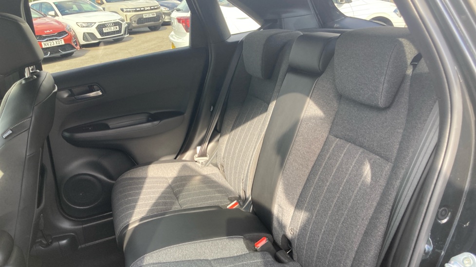 Honda Jazz 1.5 i-MMD Hybrid Advance 5dr eCVT Hybrid Hatchback - Image 8