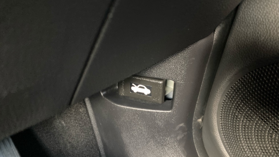 Honda Jazz 1.5 i-MMD Hybrid Advance 5dr eCVT Hybrid Hatchback - Image 38