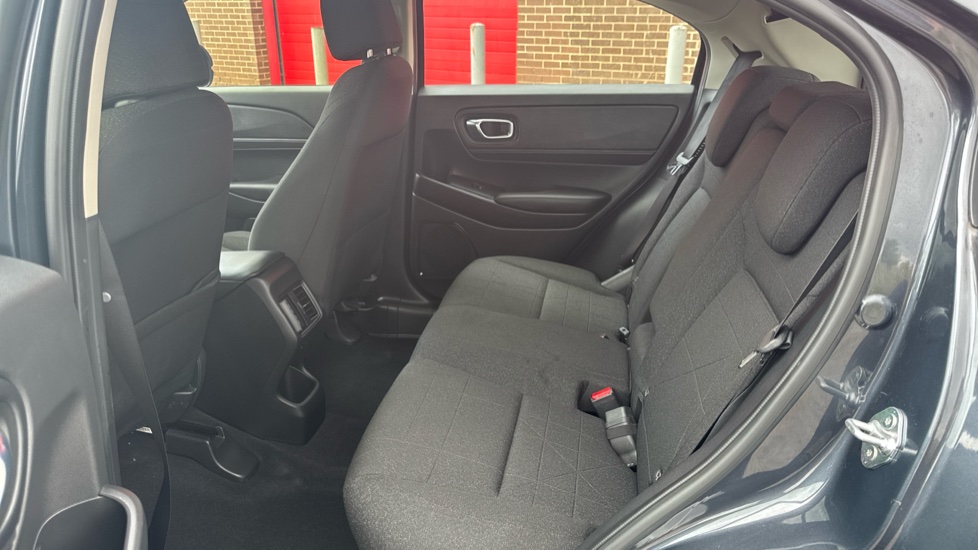 Honda HR-V 1.5 eHEV Elegance 5dr CVT Hybrid Hatchback - Image 8