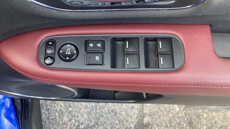 Honda HR-V 1.5 i-VTEC Turbo Sport CVT 5dr Petrol Hatchback - Image 25