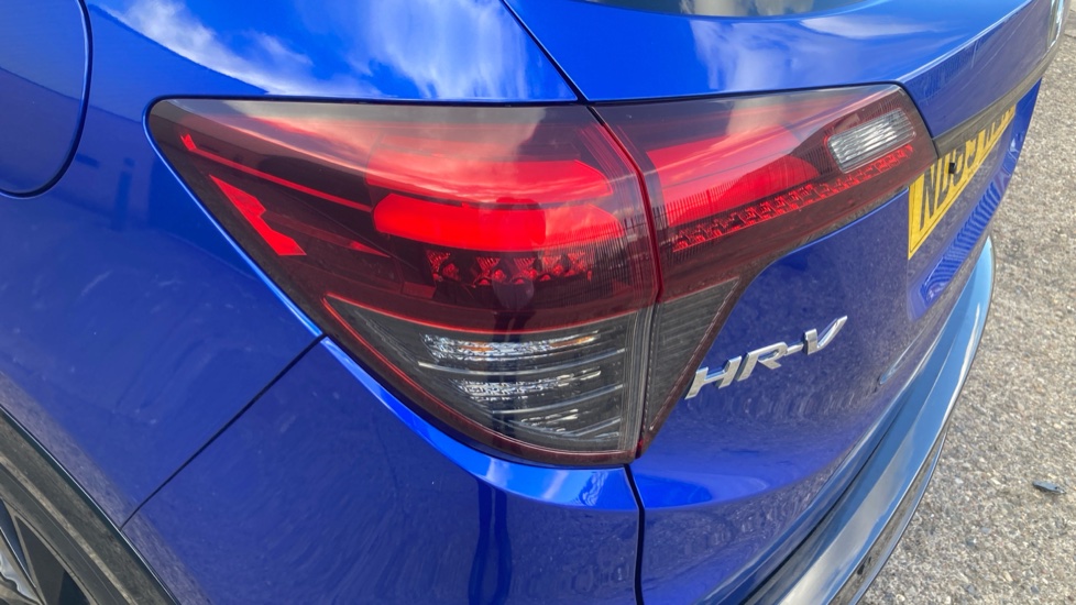 Honda HR-V 1.5 i-VTEC Turbo Sport CVT 5dr Petrol Hatchback - Image 32