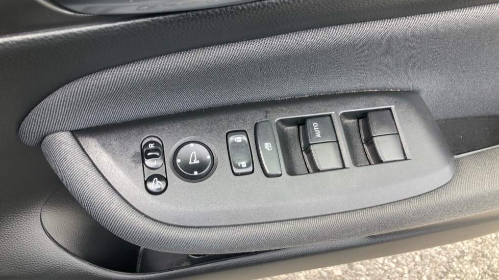 Honda Jazz 1.5 i-MMD Hybrid Elegance 5dr eCVT Hybrid Hatchback - Image 21
