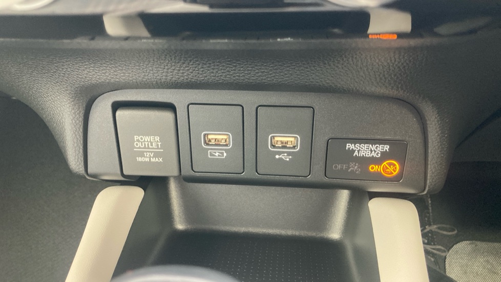 Honda Jazz 1.5 i-MMD Hybrid EX 5dr eCVT Hybrid Hatchback - Image 32