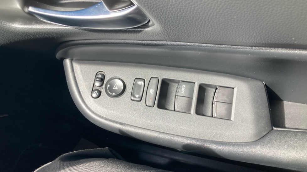 Honda Jazz 1.5 i-MMD Hybrid SR 5dr eCVT Hybrid Hatchback - Image 24