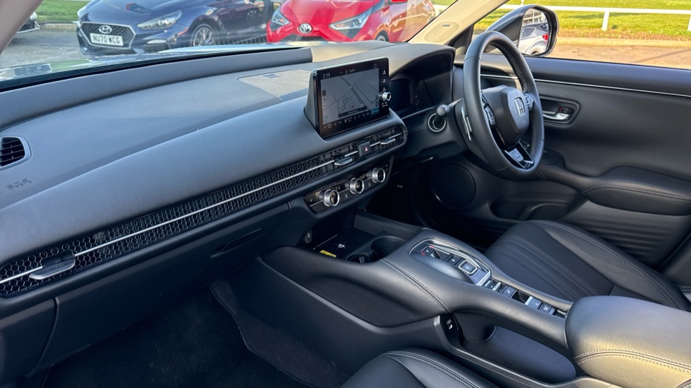 Honda Zr-V 2.0 eHEV Advance 5dr CVT Hybrid Estate - Image 2