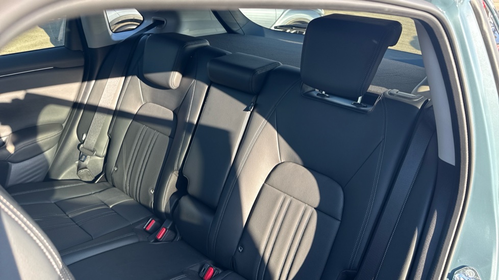 Honda Zr-V 2.0 eHEV Advance 5dr CVT Hybrid Estate - Image 8
