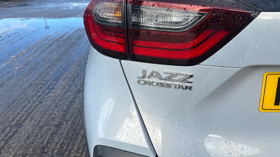 Honda Jazz 1.5 i-MMD Hybrid Crosstar Advance 5dr eCVT Hybrid Hatchback - Image 18