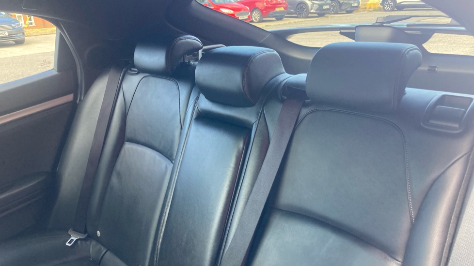 Honda Civic 1.0 VTEC Turbo EX 5dr Petrol Hatchback - Image 8
