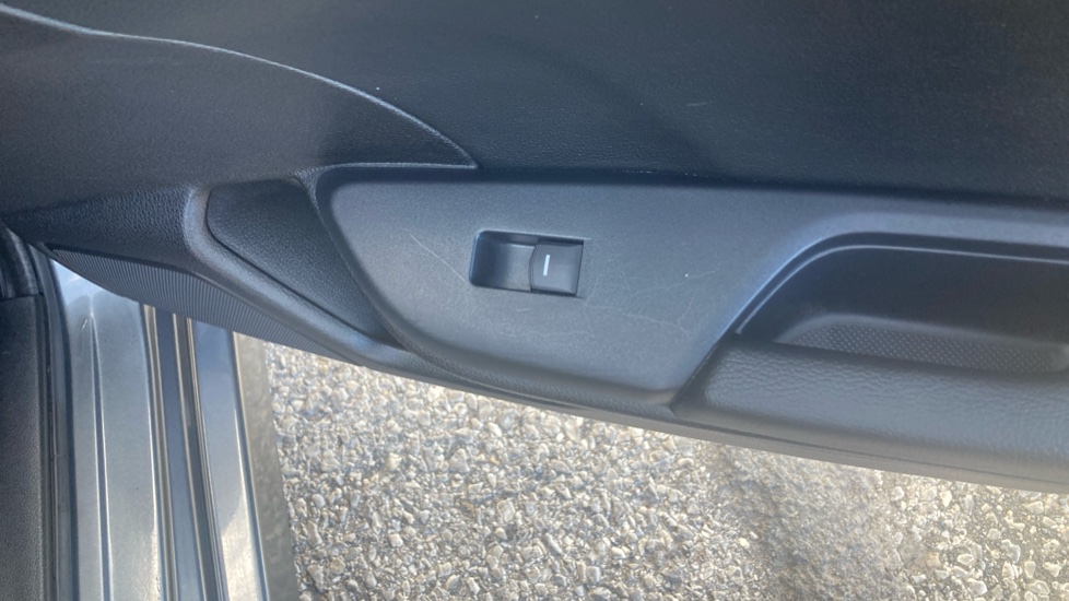 Honda Civic 1.0 VTEC Turbo EX 5dr Petrol Hatchback - Image 36