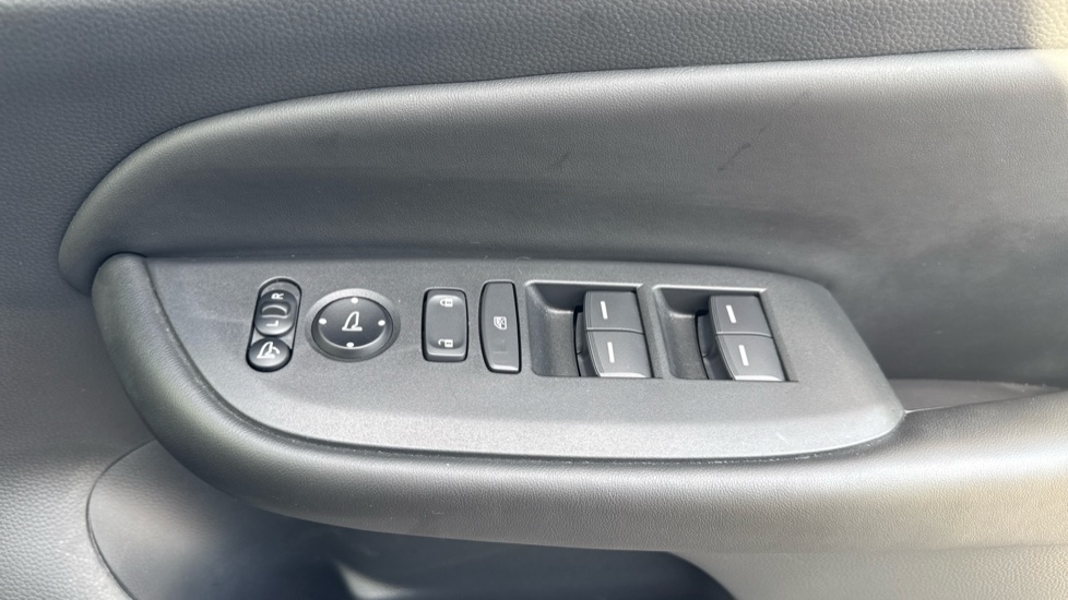 Honda Jazz 1.5 i-MMD Hybrid Advance 5dr eCVT Hybrid Hatchback - Image 13