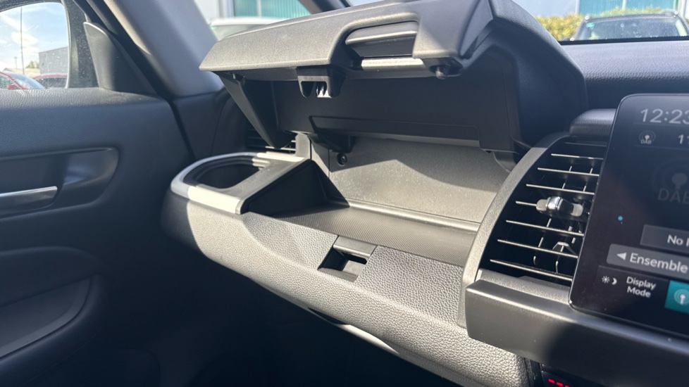 Honda Jazz 1.5 i-MMD Hybrid Advance 5dr eCVT Hybrid Hatchback - Image 27