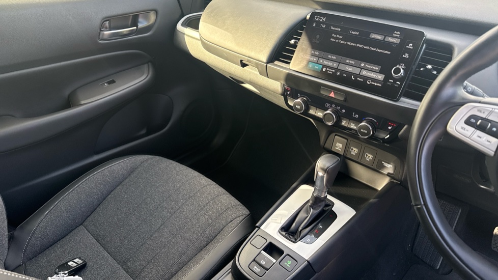 Honda Jazz 1.5 i-MMD Hybrid Advance 5dr eCVT Hybrid Hatchback - Image 32