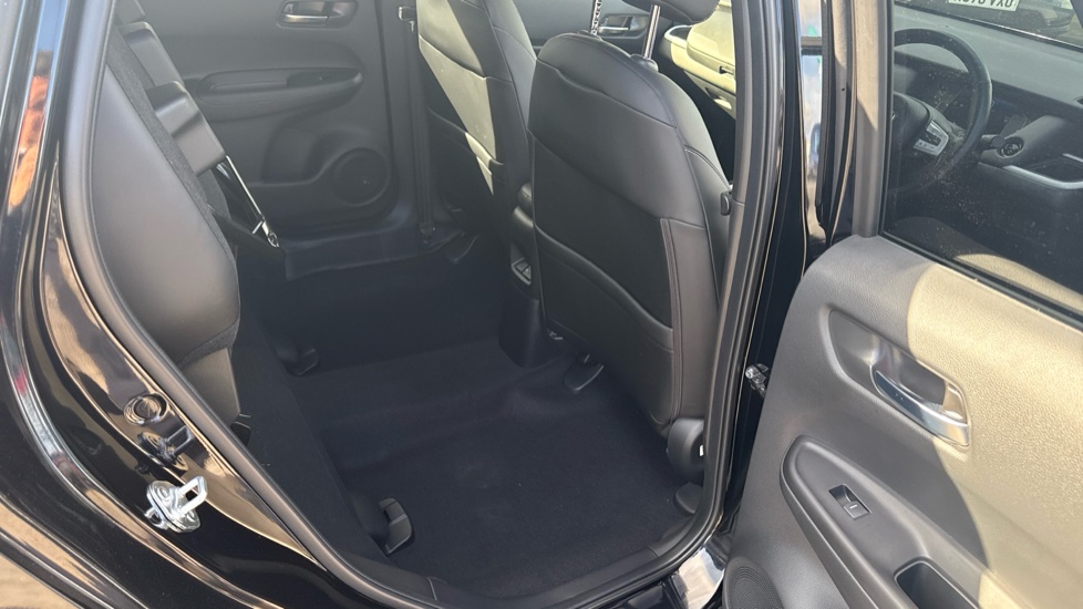 Honda Jazz 1.5 i-MMD Hybrid Advance 5dr eCVT Hybrid Hatchback - Image 34