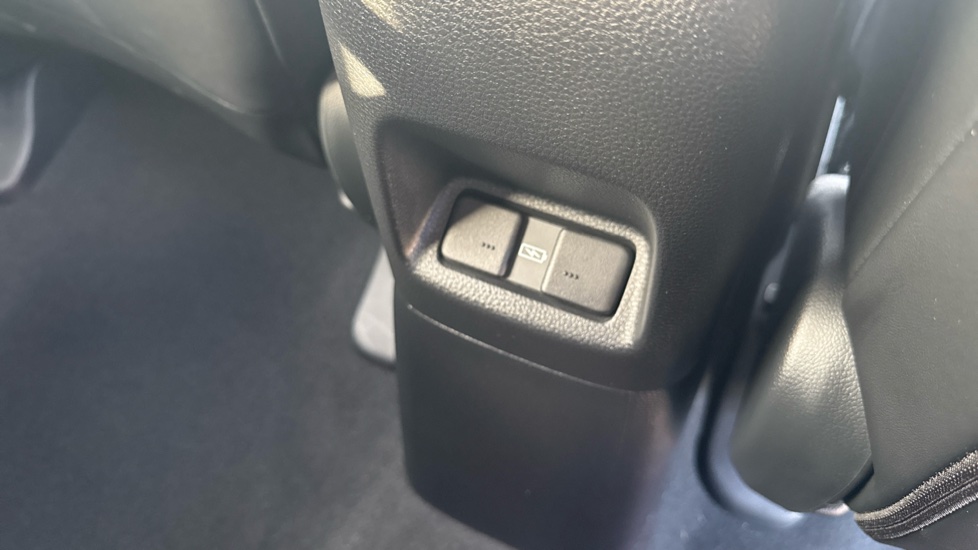 Honda Jazz 1.5 i-MMD Hybrid Advance 5dr eCVT Hybrid Hatchback - Image 35