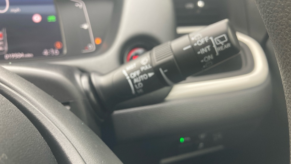 Honda Jazz 1.5 i-MMD Hybrid SR 5dr eCVT Hybrid Hatchback - Image 15