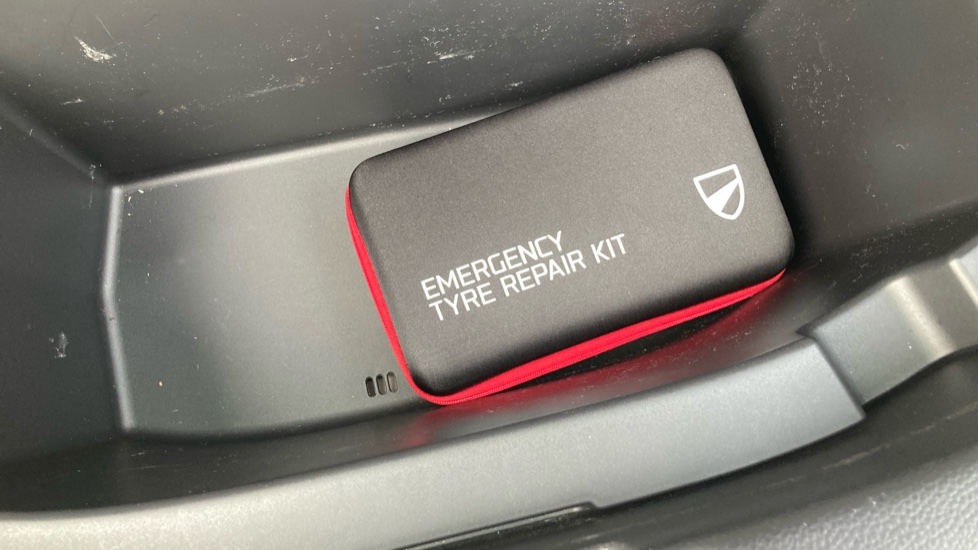 Honda Jazz 1.5 i-MMD Hybrid SR 5dr eCVT Hybrid Hatchback - Image 38
