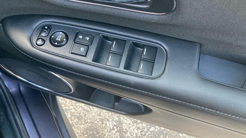 Honda HR-V 1.6 i-DTEC SE 5dr Diesel Hatchback - Image 28