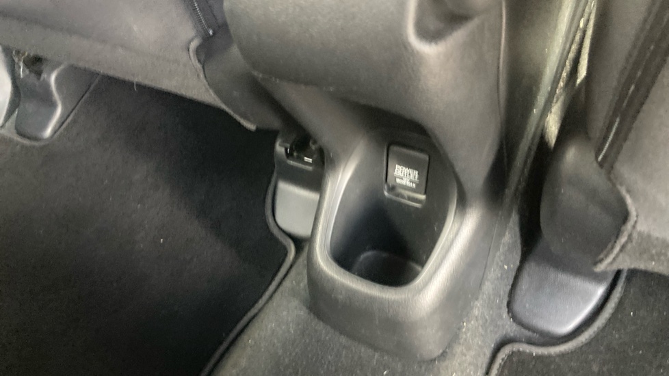 Honda HR-V 1.6 i-DTEC SE 5dr Diesel Hatchback - Image 40