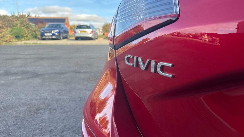 Honda Civic 2.0 eHEV Elegance 5dr CVT Hybrid Hatchback - Image 22