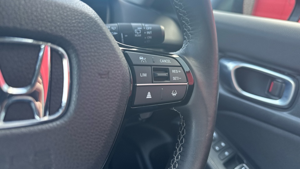 Honda Civic 2.0 eHEV Elegance 5dr CVT Hybrid Hatchback - Image 31