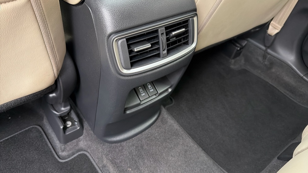 Honda CR-V 2.0 i-MMD Hybrid EX 5dr eCVT Hybrid Estate - Image 17