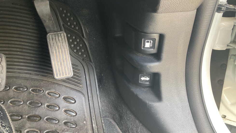 Honda CR-V 2.0 i-MMD Hybrid SR  2WD 5dr eCVT Hybrid Estate - Image 21