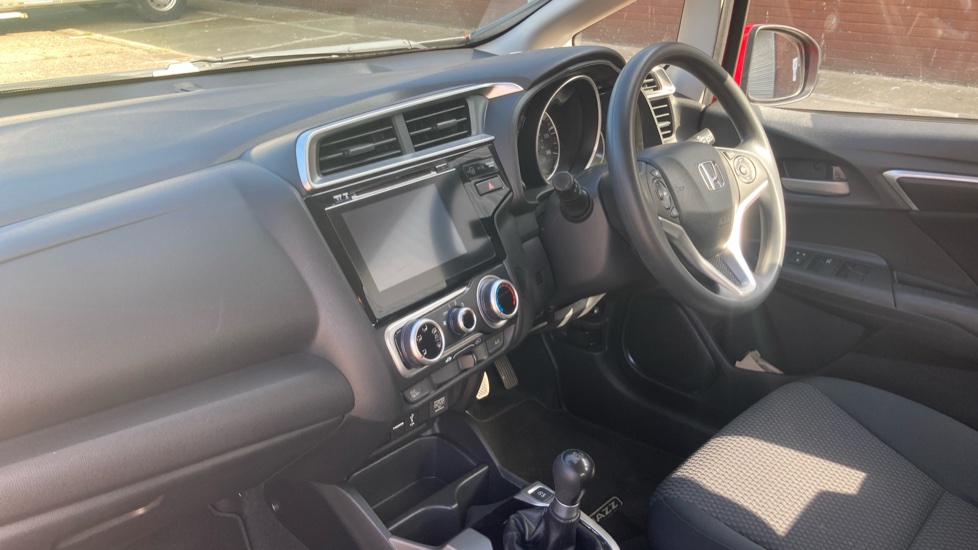 Honda Jazz 1.3 i-VTEC SE 5dr Petrol Hatchback - Image 2