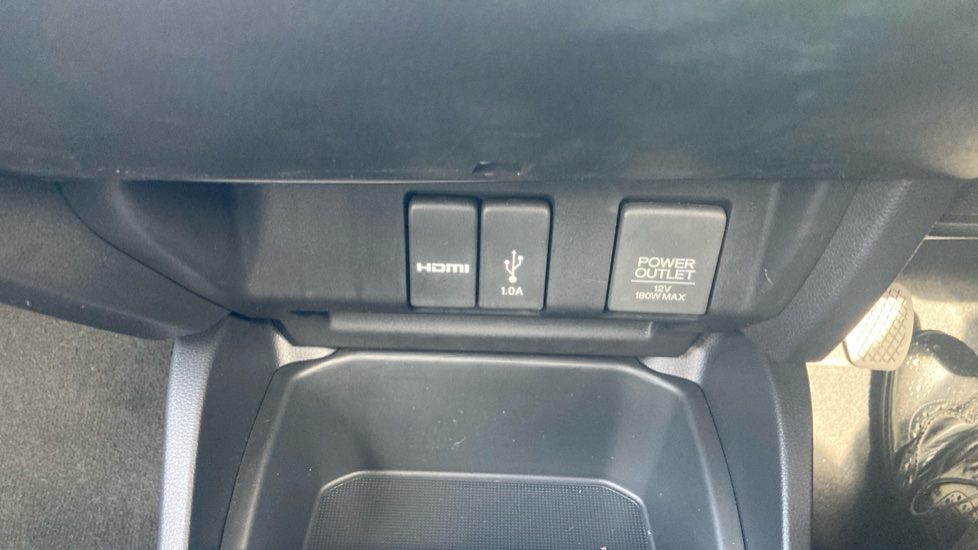 Honda Jazz 1.3 i-VTEC SE 5dr Petrol Hatchback - Image 25
