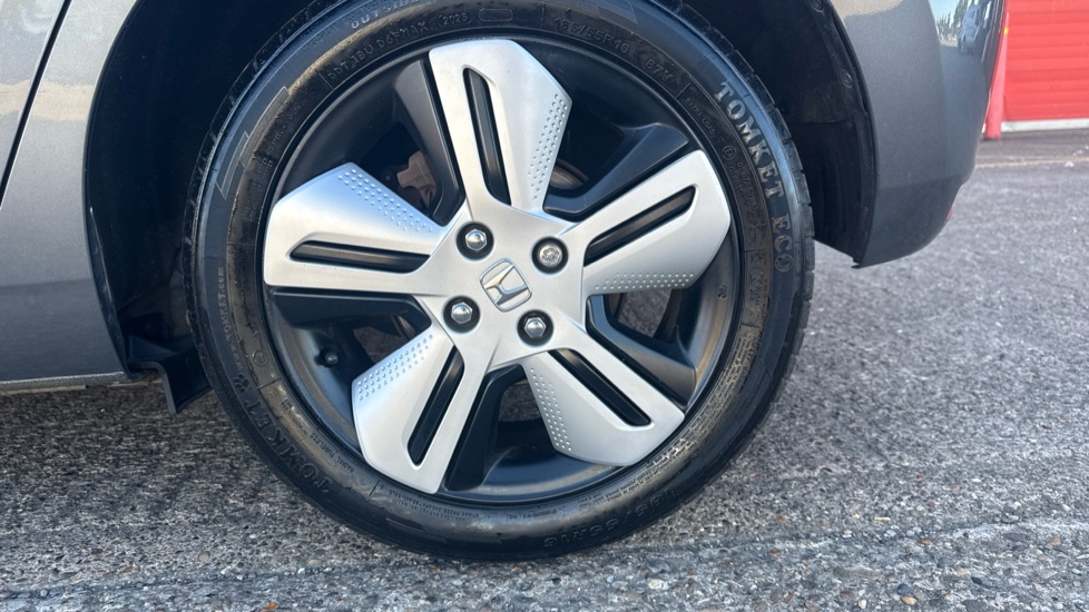 Honda Jazz 1.5 i-MMD Hybrid EX 5dr eCVT Hybrid Hatchback - Image 15