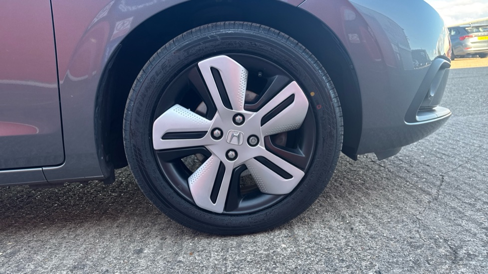 Honda Jazz 1.5 i-MMD Hybrid EX 5dr eCVT Hybrid Hatchback - Image 17