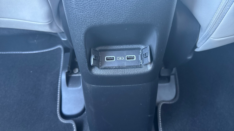 Honda Jazz 1.5 i-MMD Hybrid EX 5dr eCVT Hybrid Hatchback - Image 19