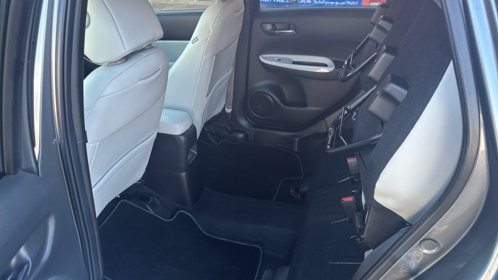 Honda Jazz 1.5 i-MMD Hybrid EX 5dr eCVT Hybrid Hatchback - Image 21