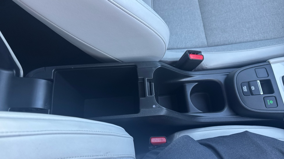 Honda Jazz 1.5 i-MMD Hybrid EX 5dr eCVT Hybrid Hatchback - Image 39