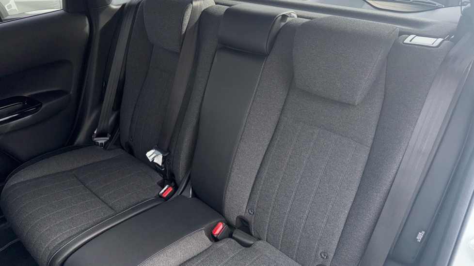 Honda Jazz 1.5 i-MMD Hybrid EX 5dr eCVT Hybrid Hatchback - Image 8