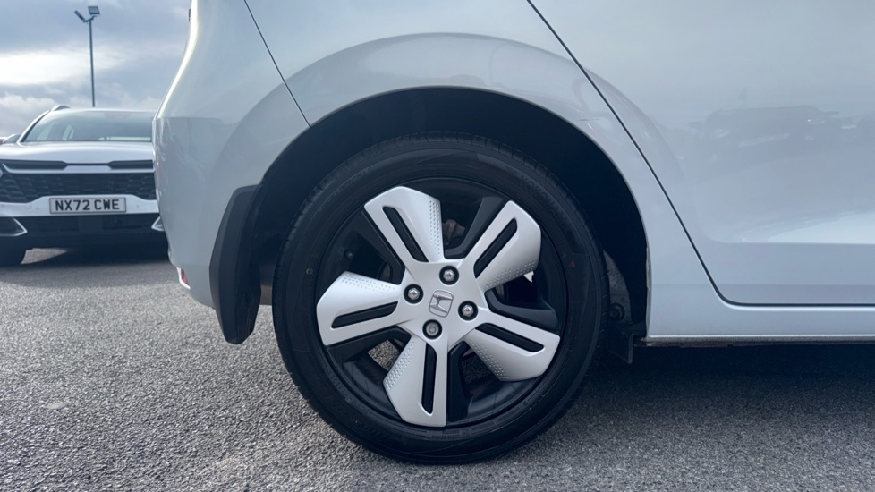 Honda Jazz 1.5 i-MMD Hybrid EX 5dr eCVT Hybrid Hatchback - Image 9