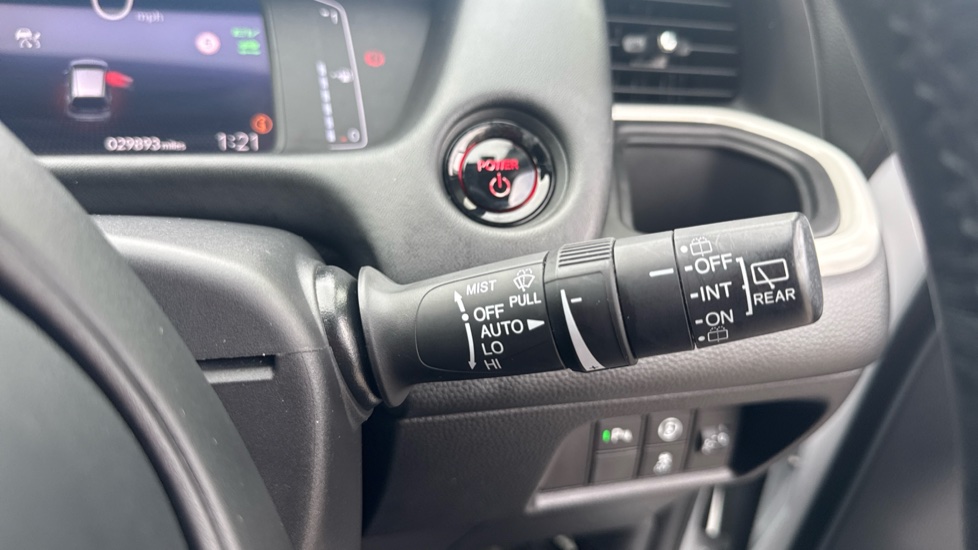 Honda Jazz 1.5 i-MMD Hybrid EX 5dr eCVT Hybrid Hatchback - Image 16