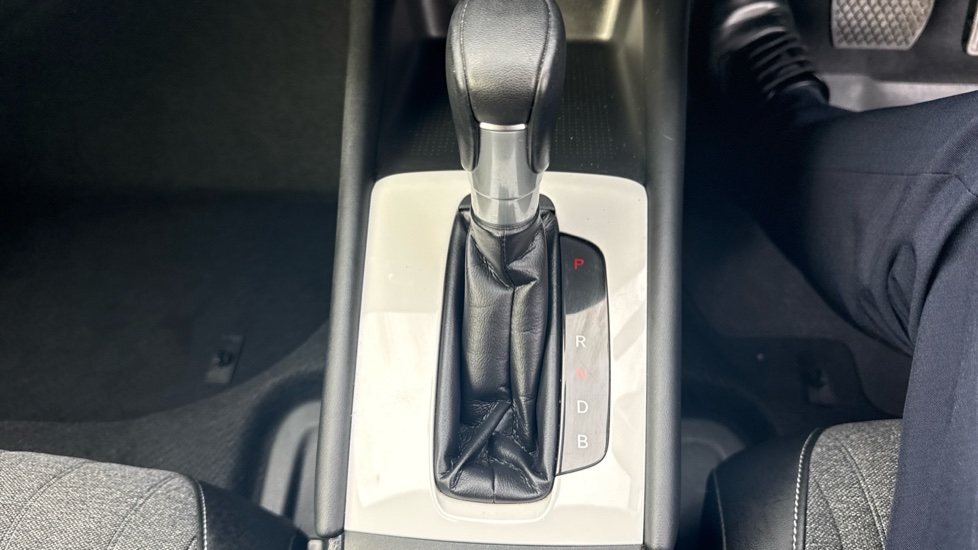 Honda Jazz 1.5 i-MMD Hybrid EX 5dr eCVT Hybrid Hatchback - Image 25