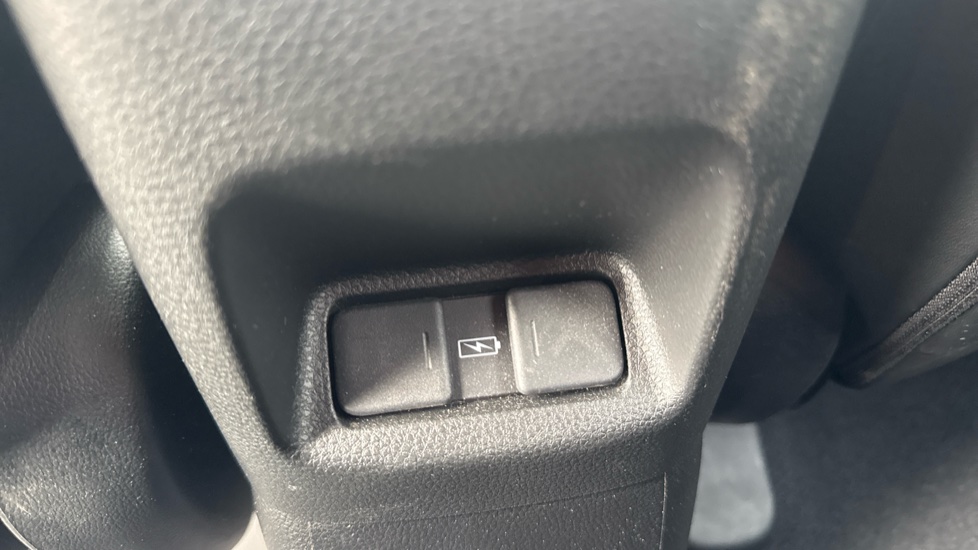 Honda Jazz 1.5 i-MMD Hybrid EX 5dr eCVT Hybrid Hatchback - Image 39