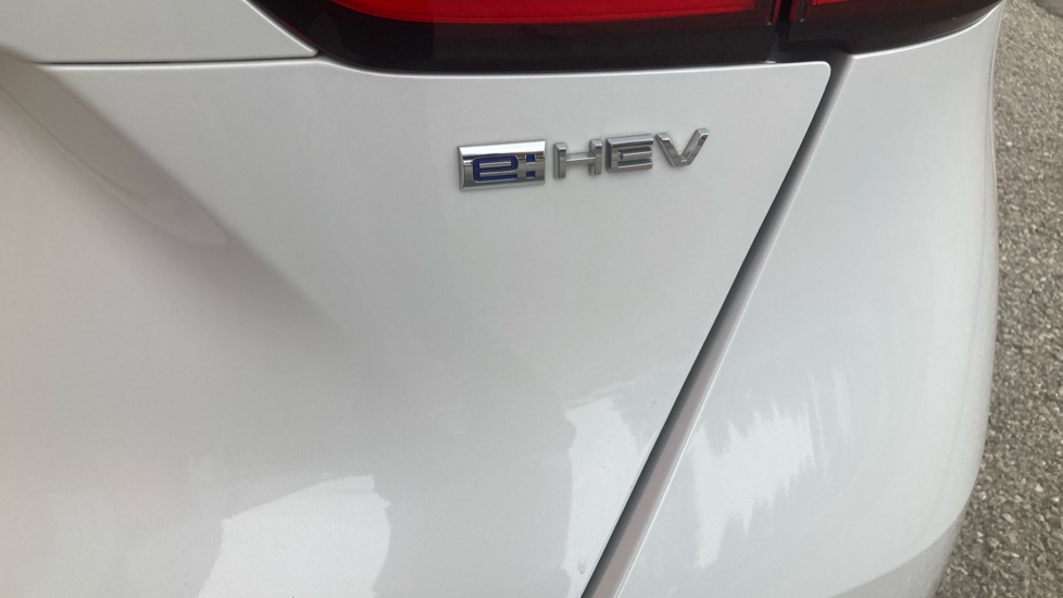 Honda Jazz 1.5 i-MMD Hybrid SE 5dr eCVT Hybrid Hatchback - Image 33