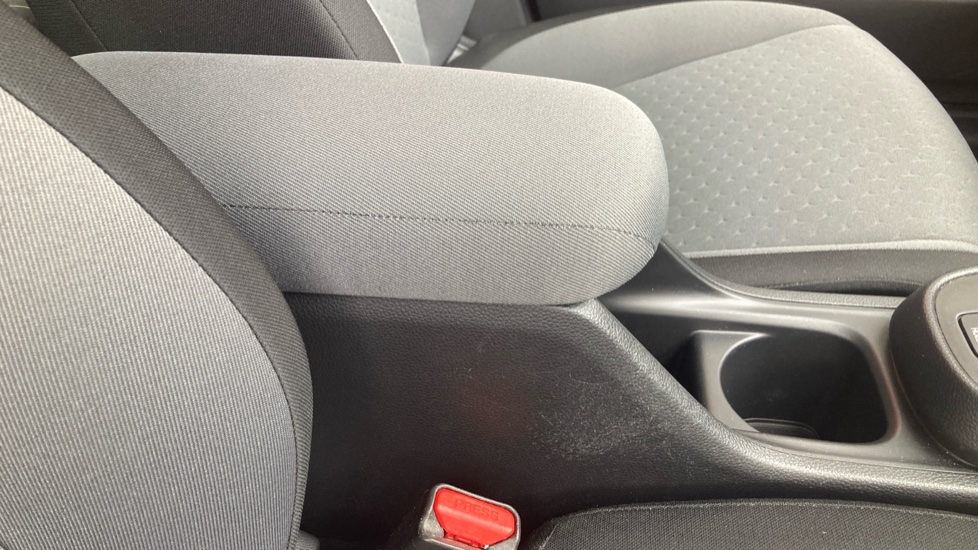 Honda Jazz 1.5 i-MMD Hybrid SE 5dr eCVT Hybrid Hatchback - Image 40